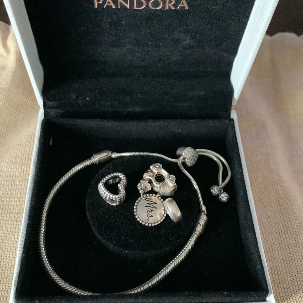 Pandora bracelet with 3 charms